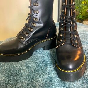 Dr.Martens Leona